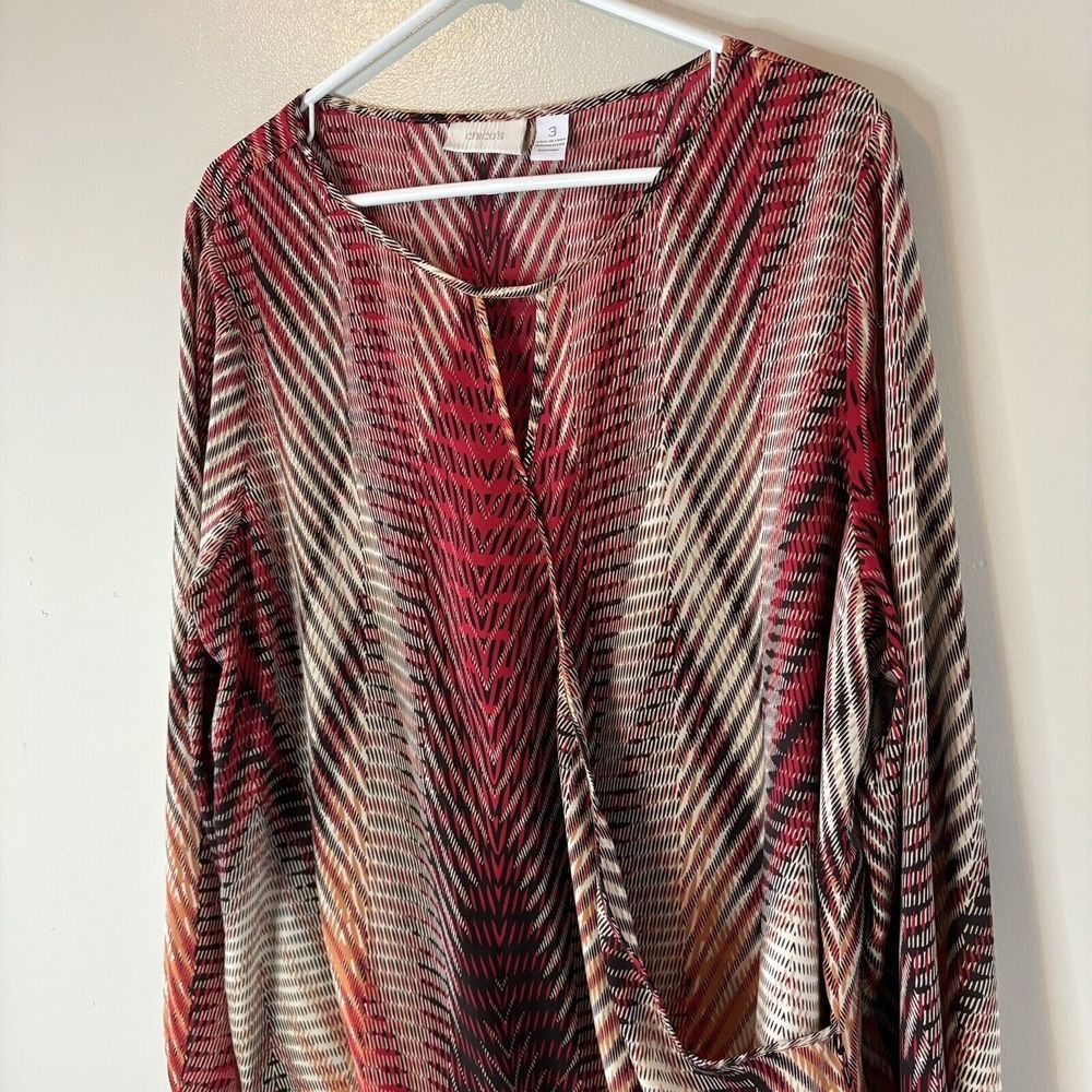 Chico’s Wrap Long Sleeve Blouse Red Black Geometric Top Size 3 Large - Picture 2 of 6